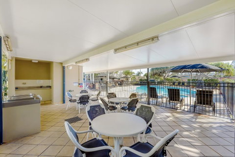 Golden Riviera Absolute Beachfront Resort - Goulburn Accommodation 1