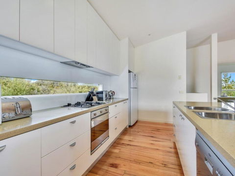 Golfers Paradise By The Beach - Goulburn Accommodation 0