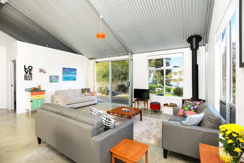 Goolwa Pelican Cottage - Goulburn Accommodation 3