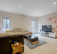 Gorgeous 4BR home in Point Cook - Goulburn Accommodation