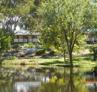 Granite Gardens Cottages  Lake Retreat - Goulburn Accommodation
