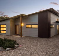 Great Ness Beachhouse - WiFi - Pet-Friendly - Goulburn Accommodation