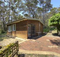 Gum Grove Chalets - Goulburn Accommodation