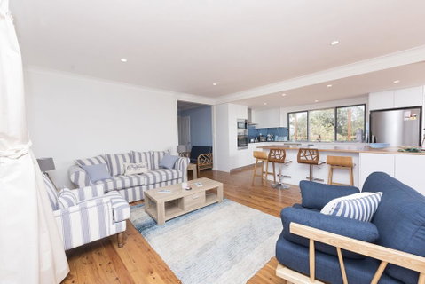 HAMPTONS - Goulburn Accommodation 3