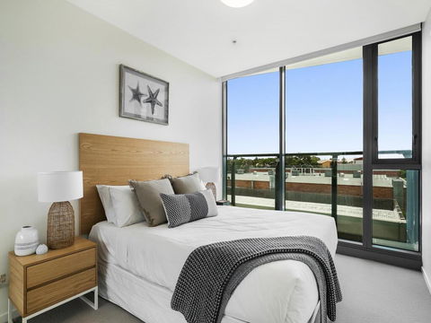 HARBOURSIDE- Hosted By: L'Abode Accommodation - Goulburn Accommodation 2