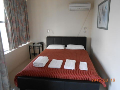 Harringtons102 - Goulburn Accommodation 3