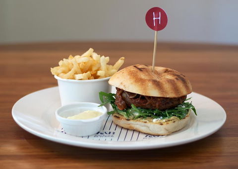 Healesville Hotel - Goulburn Accommodation 1