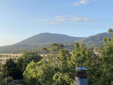 Highfield Cottage - Goulburn Accommodation 0