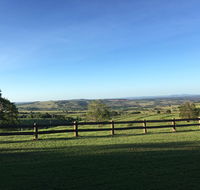 Hillview Cottages - Goulburn Accommodation
