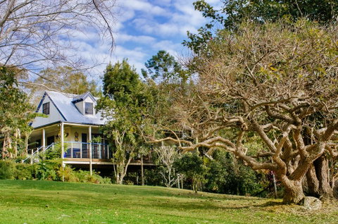 Jacaranda Cottages - Goulburn Accommodation 0