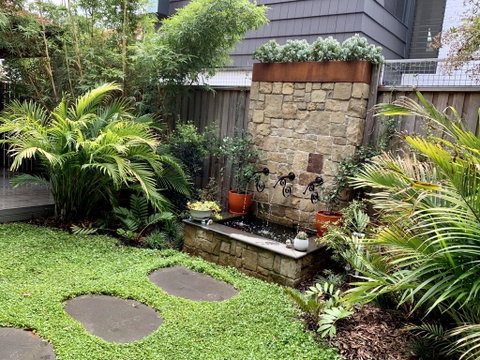 Jacaranda Garden Retreat - Goulburn Accommodation 0