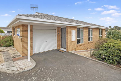 Josie Villa - Beautiful West Burnie: Long Or Short Term - Goulburn Accommodation 1