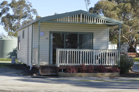 Kerang Cabins - Goulburn Accommodation 0