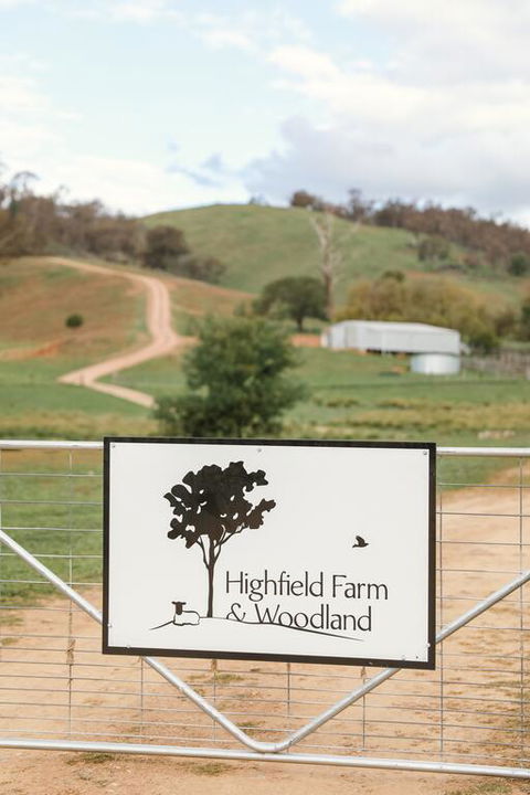 Kestrel Nest EcoHut - Goulburn Accommodation 3