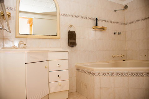 Kimba Travellers' Haven - Goulburn Accommodation 1