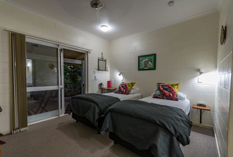 Kookaburra Lodge Motel - Goulburn Accommodation 2