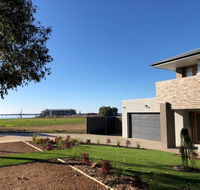 Lake Resort on Black Bull - Goulburn Accommodation