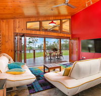 Lake Tinaroo Waterfrontage - Goulburn Accommodation
