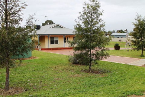 Lake Tyrrell Accommodation - Goulburn Accommodation 0