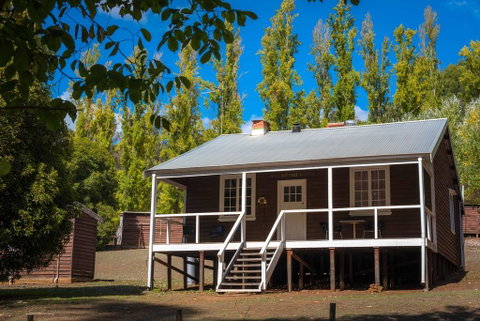 Lewana Cottages - Goulburn Accommodation 0