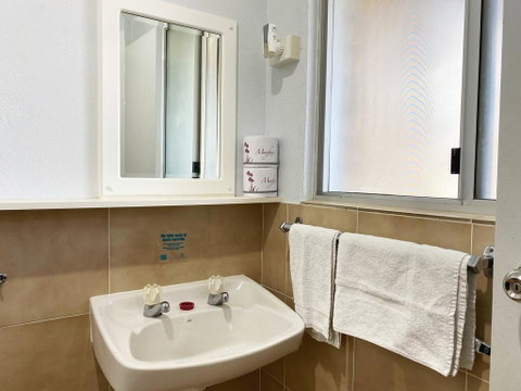 Limestone Coast Tourist Park - Goulburn Accommodation 0