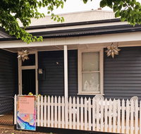 Lucys Artist Cottage - Goulburn Accommodation