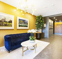 Luxury Apartment Opposite Train Station in Cannon Hill and 17 minutes from the City - Goulburn Accommodation