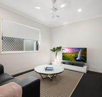 Luxury Home close to Sleemans QE2 Hospital  Griffith Uni - Goulburn Accommodation