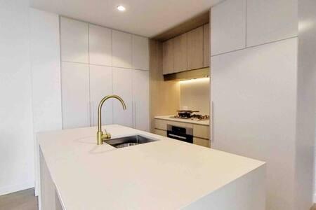 Macquarie Park 2beds 2 Bath 400m To Station, Free WIFI, Parking, Netflix - Goulburn Accommodation 1