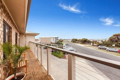 Marine Cove Resort - Goulburn Accommodation 1