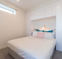 Melbourne CBD 1 Bedroom SkylineLa Trobe Tower - Goulburn Accommodation