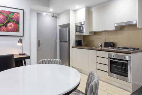 Meriton Suites North Ryde - Goulburn Accommodation 1