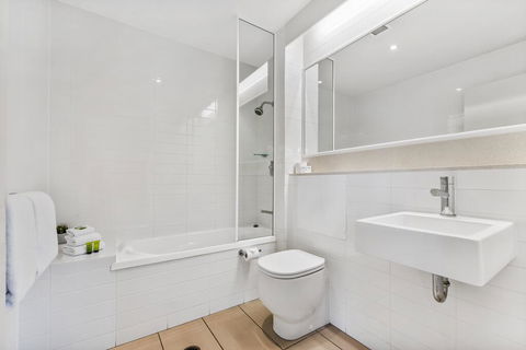 Metzo Noosa Resort - Goulburn Accommodation 2