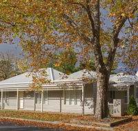Mews Cottages - Goulburn Accommodation