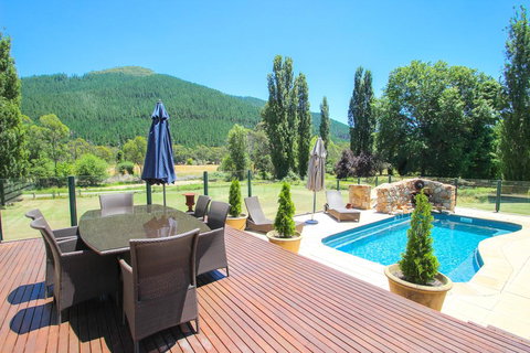 Mill Cottage - Goulburn Accommodation 0