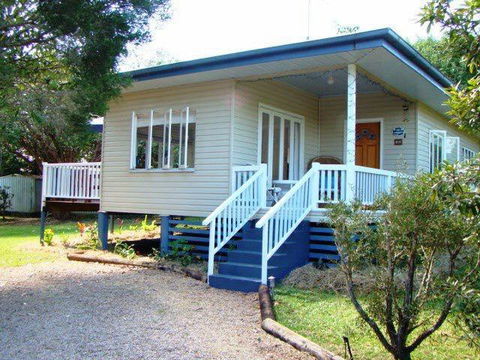 Miss Bullens Cottage - Goulburn Accommodation 1