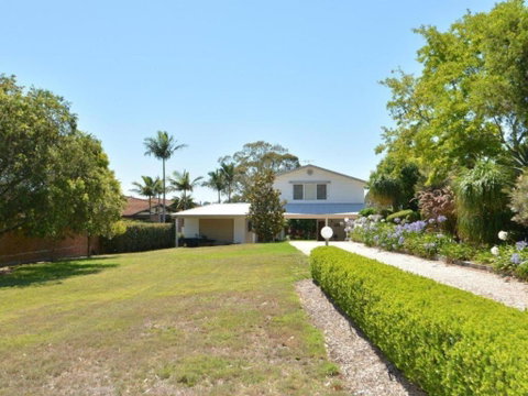 Morisset Waterfront 1bdr Studio Looking Over Trinity Marina - Goulburn Accommodation 2