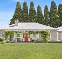 Nattai Lodge - house  cottage in beautiful garden - Goulburn Accommodation