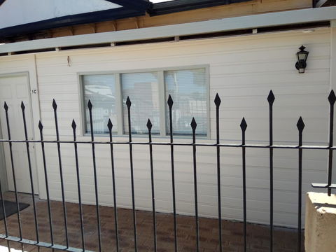 Forrest St Apartments - Goulburn Accommodation 1