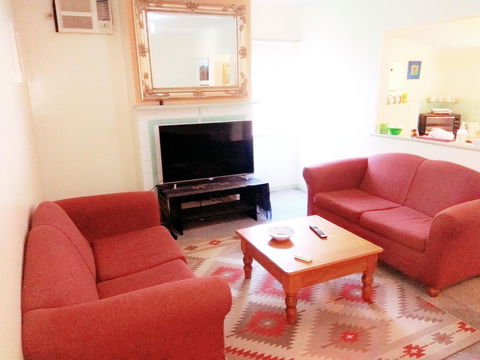 Forrest St Apartments - Goulburn Accommodation 2