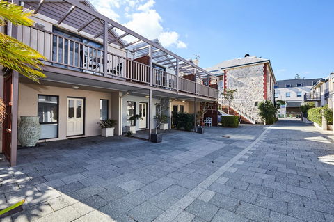 Fremantle Townhouse U/5 - Goulburn Accommodation 13