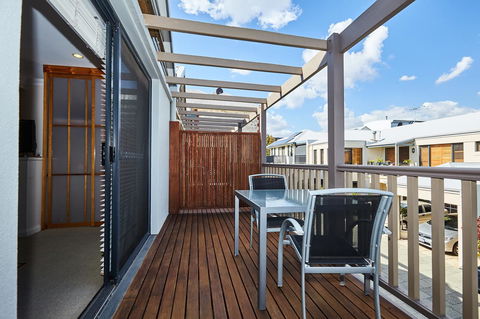 Fremantle Townhouse U/5 - Goulburn Accommodation 11