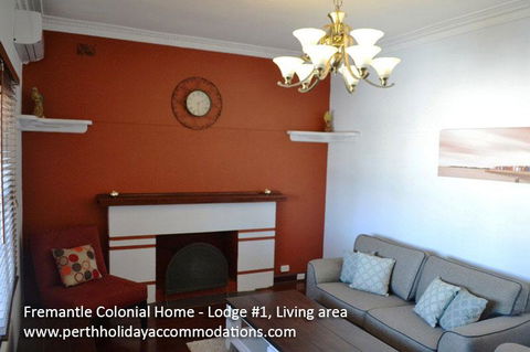 Fremantle Colonial Home - Goulburn Accommodation 30