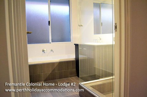 Fremantle Colonial Home - Goulburn Accommodation 8