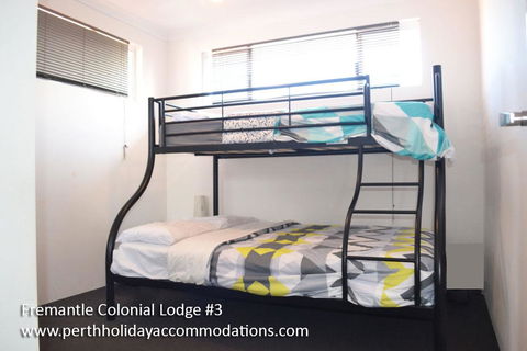 Fremantle Colonial Home - Goulburn Accommodation 21