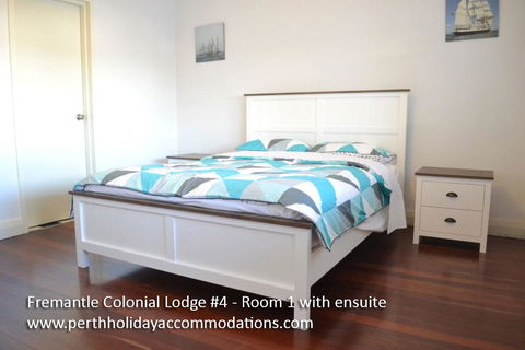 Fremantle Colonial Home - Goulburn Accommodation 23