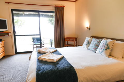 Karri Aura - Goulburn Accommodation 7