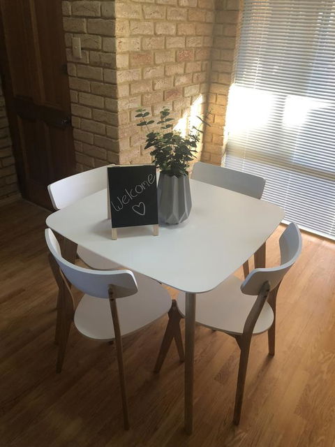 Dampier House Mullaloo-Perth - Goulburn Accommodation 11