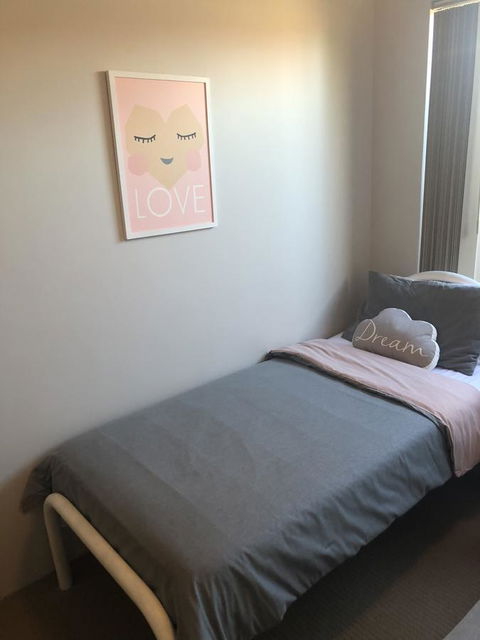 Dampier House Mullaloo-Perth - Goulburn Accommodation 17