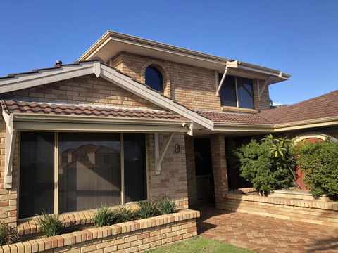Dampier House Mullaloo-Perth - Goulburn Accommodation 6